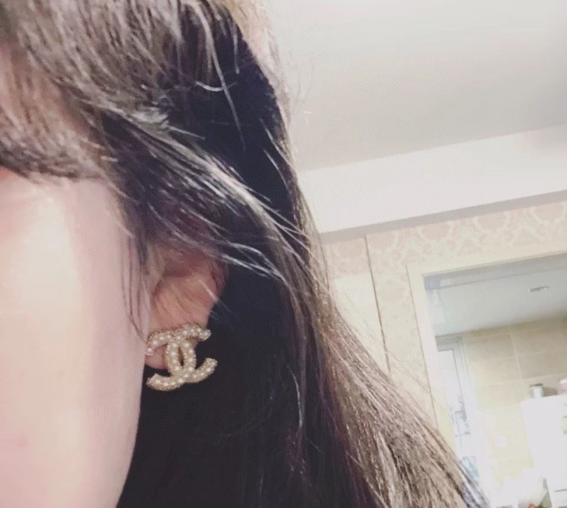 Ch**el earrings
